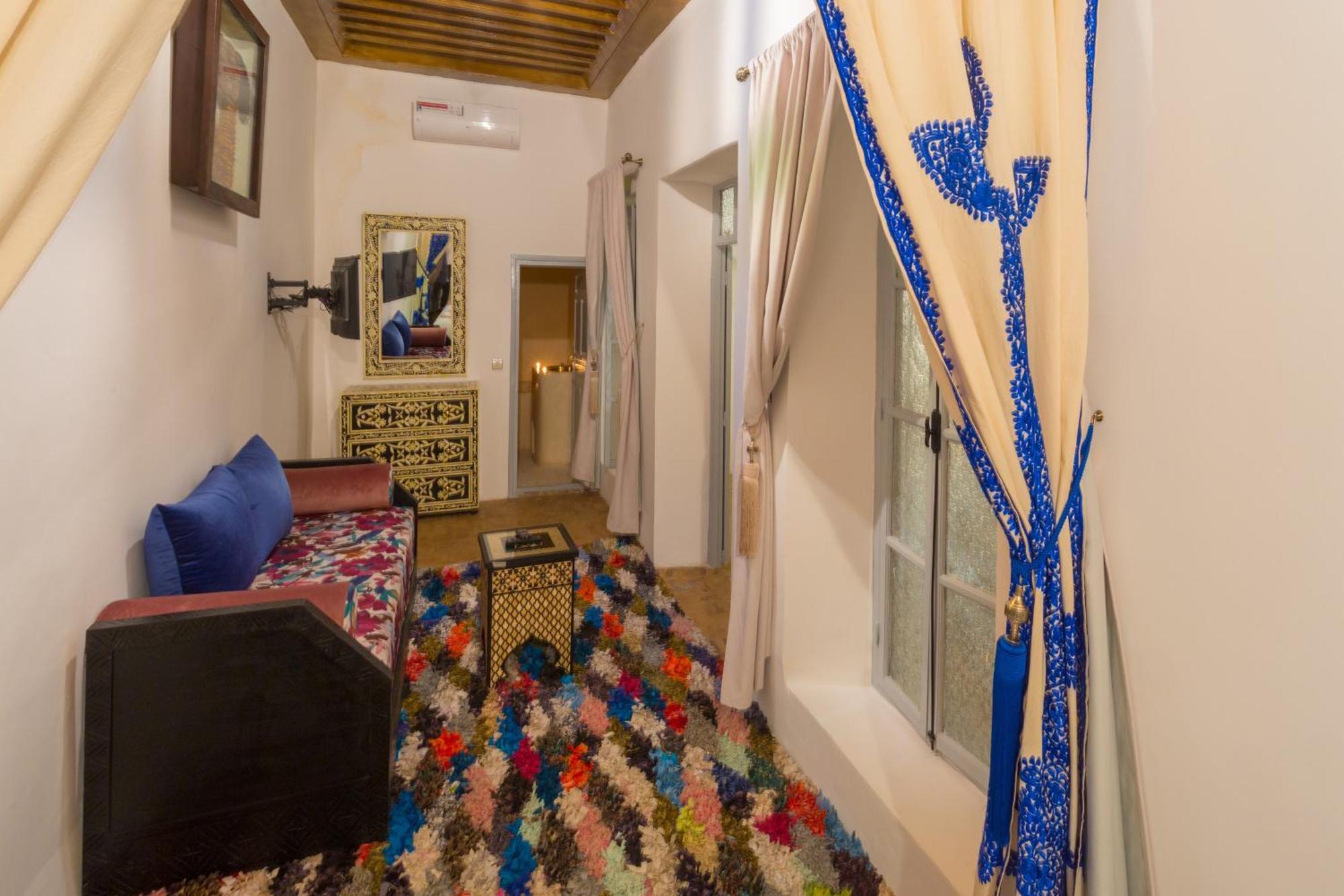 Ikalimo 2 Riad